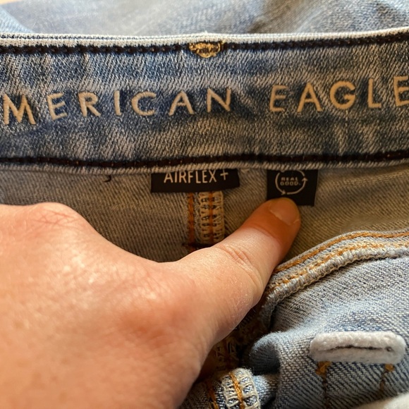 American Eagle Outfitters Light Blue Denim Jeans - Picture 5 of 10